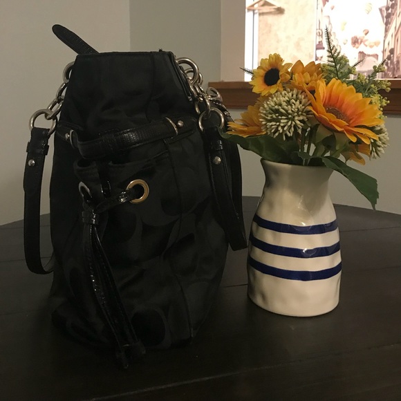 Coach Tote Medium - Picture 2 of 5